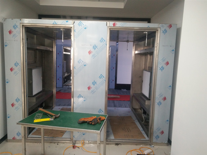 選用【不銹鋼風淋室】優勢及分類應用領域